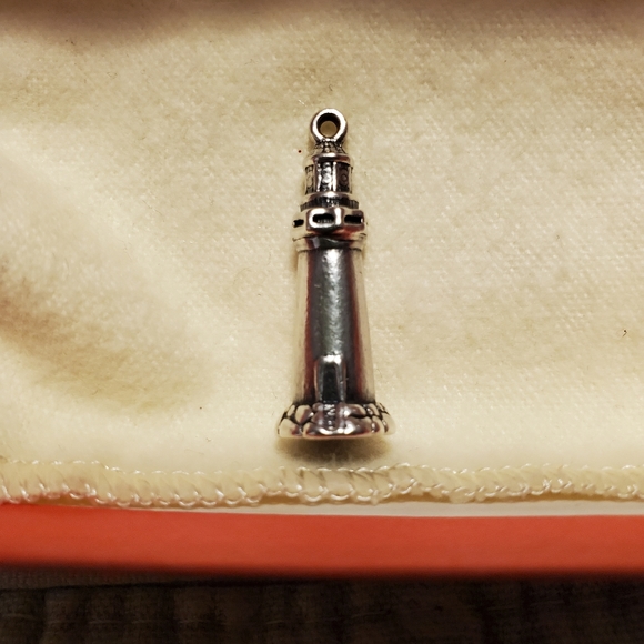 James Avery Retired Lighthouse charm - Picture 9 of 11